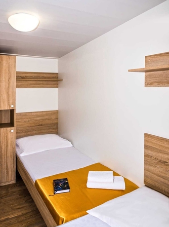 Imagen de la habitación del Hotel Mobile Homes Camp Galeb. Foto 15
