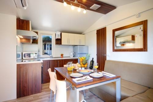 Imagen general del Hotel Mobile Homes Lanterna. Foto 5
