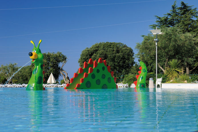 Imagen de la piscina del Hotel Mobile Homes Polari, Rovinj. Foto 11
