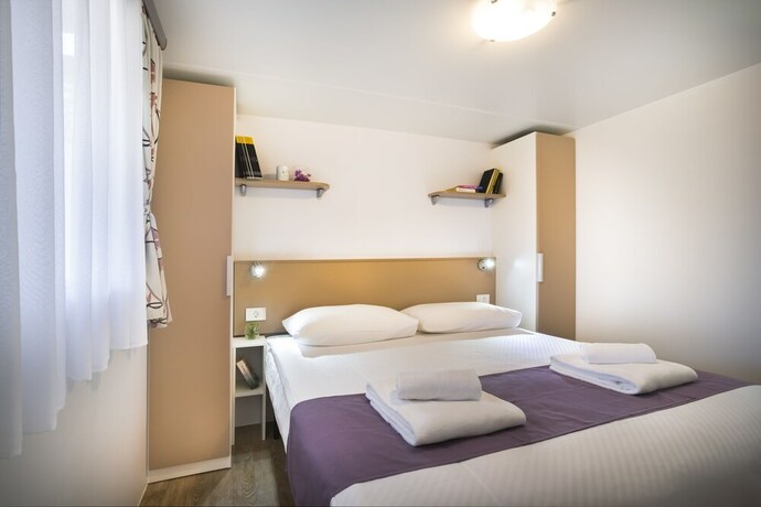 Imagen de la habitación del Hotel Mobile Homes Valkanela. Foto 25