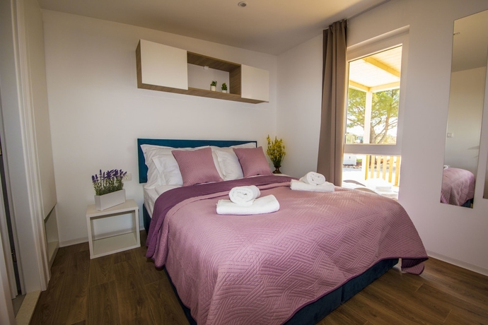 Imagen de la habitación del Hotel Mobile Homes at Camping Ugljan Resort. Foto 11