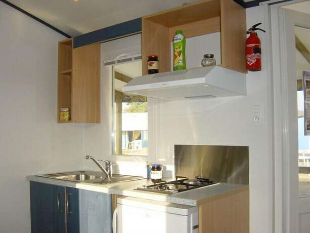 Imagen general del Hotel Mobilhome Camping Arquebuse. Foto 2