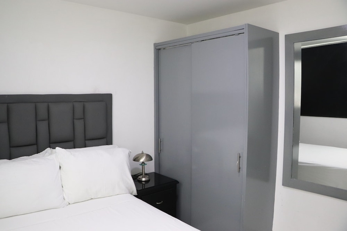 Imagen de la habitación del Hotel Moblat Apartamentos. Foto 6