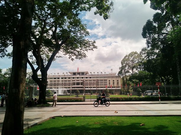 Imagen de los exteriores del Hotel Moc Lan 1. Foto 19