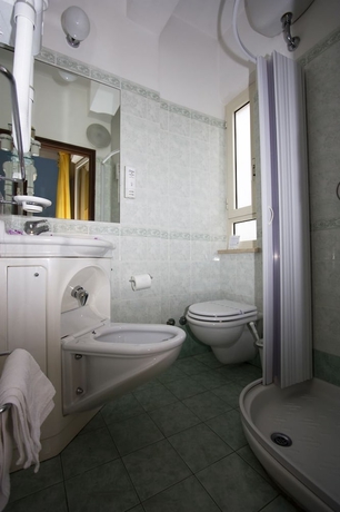 Imagen de la habitación del Hotel Mocambo, Acquaviva Picena. Foto 7