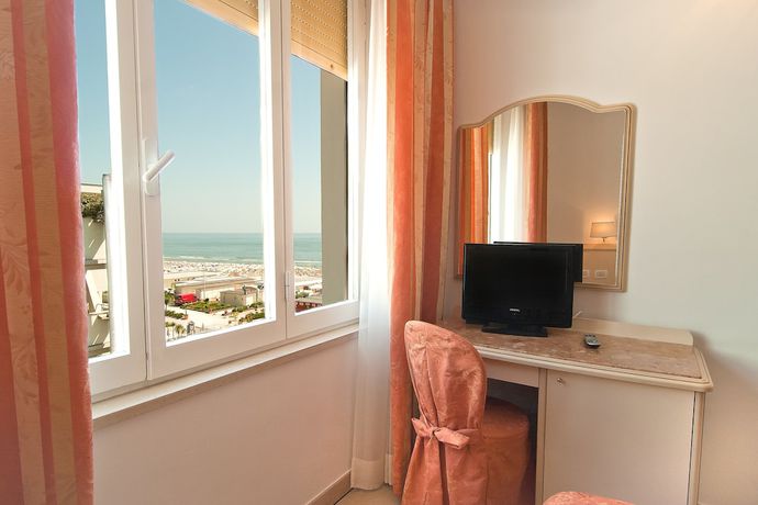 Imagen de la habitación del Hotel Mocambo, Cervia. Foto 8