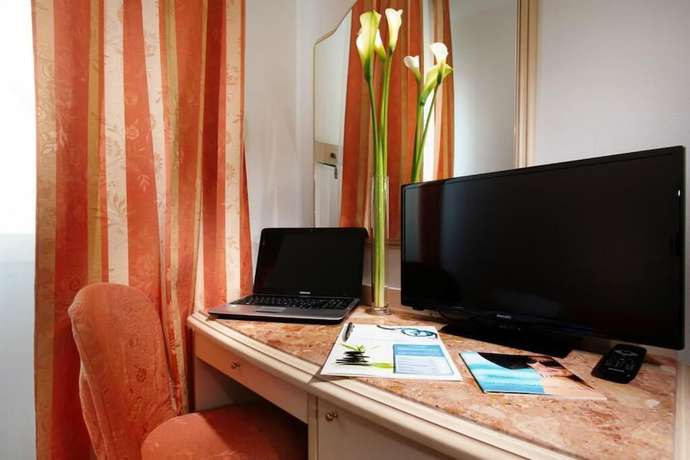 Imagen de la habitación del Hotel Mocambo, Cervia. Foto 14