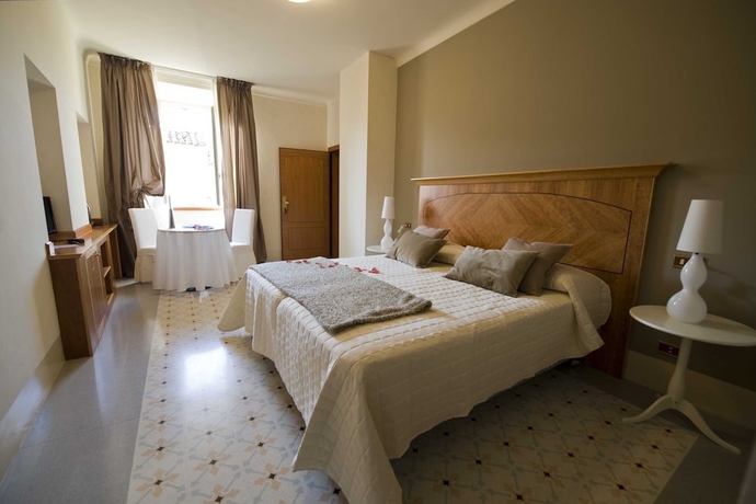 Imagen de la habitación del Hotel Mod&agrave; Antica Dimora. Foto 18