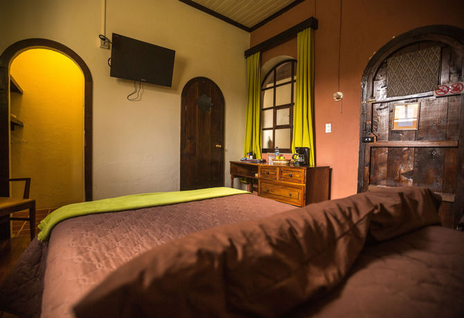 Imagen de la habitación del Hotel Modelo. Foto 16