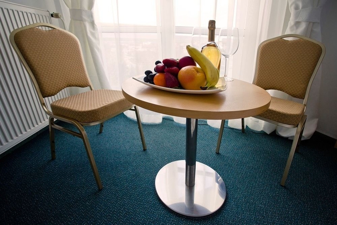 Imagen de los interiores del Hotel Modena. Foto 13