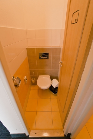 Imagen de la habitación del Hotel Modena. Foto 7