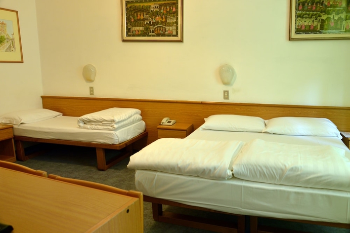 Imagen de la habitación del Hotel Modena, Malcesine. Foto 7