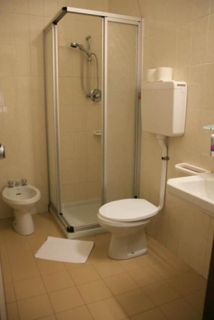 Imagen de la habitación del Hotel Modena, Malcesine. Foto 15