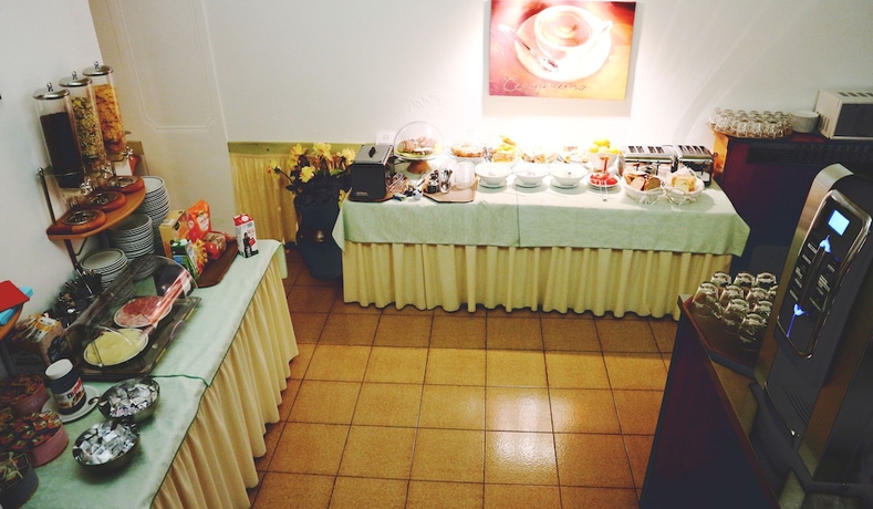 Imagen del bar/restaurante del Hotel Modena, Malcesine. Foto 3