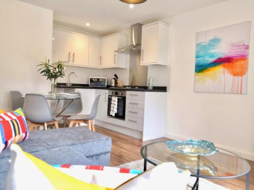 Imagen de la habitación del Hotel Modern Bright 1-2 Bed Apartments Oxford, with Free Parking ,OX4 Near BMW Science Park & Hospitals. Foto 8