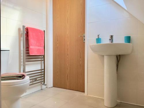 Imagen general del Hotel Modern Bright 1-2 Bed Apartments Oxford, with Free Parking ,OX4 Near BMW Science Park & Hospitals. Foto 2