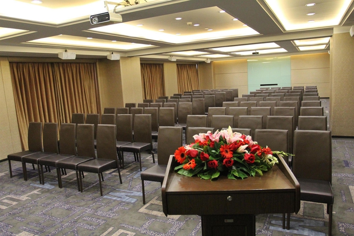 Imagen de los interiores del Hotel Modern Classic. Foto 15