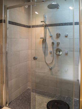 Imagen de la habitación del Hotel Modern H&ocirc;tel. Foto 6