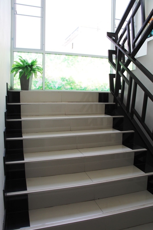 Imagen de los interiores del Hotel Modern Inn By Saifon. Foto 16