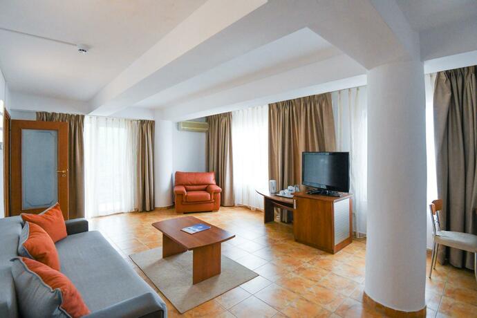 Imagen general del Hotel Modern, MAMAIA. Foto 3