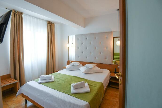 Imagen general del Hotel Modern, MAMAIA. Foto 5