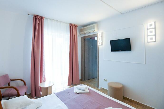 Imagen general del Hotel Modern, MAMAIA. Foto 7