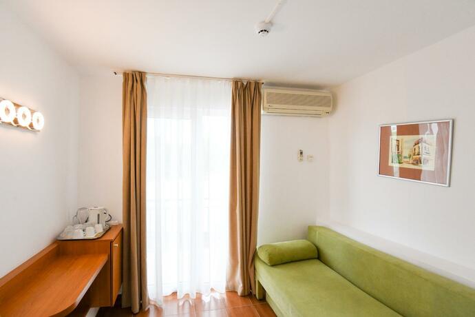 Imagen general del Hotel Modern, MAMAIA. Foto 9