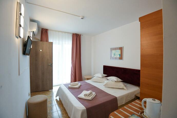 Imagen general del Hotel Modern, MAMAIA. Foto 12