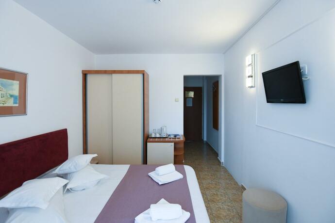 Imagen general del Hotel Modern, MAMAIA. Foto 19
