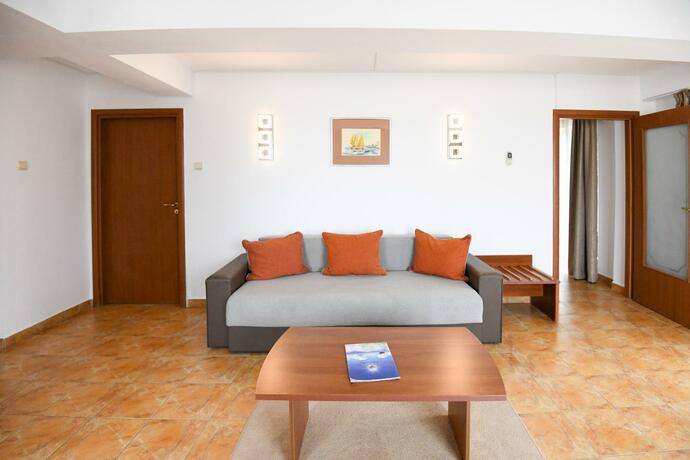 Imagen general del Hotel Modern, MAMAIA. Foto 21