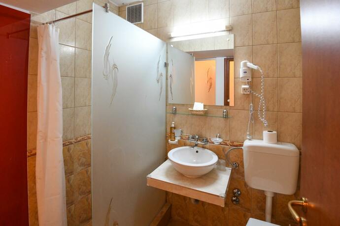 Imagen general del Hotel Modern, MAMAIA. Foto 23