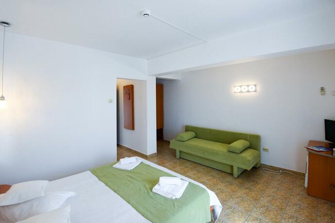 Imagen general del Hotel Modern, MAMAIA. Foto 26