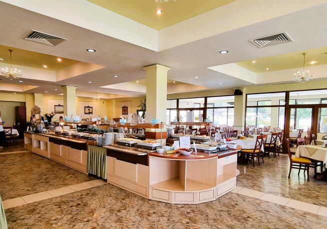 Imagen general del Hotel Modern, MAMAIA. Foto 41