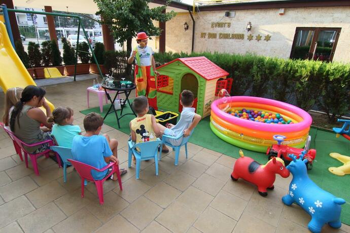 Imagen general del Hotel Modern, MAMAIA. Foto 46