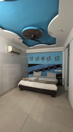 Imagen de la habitación del Hotel Modern Palace. Foto 1