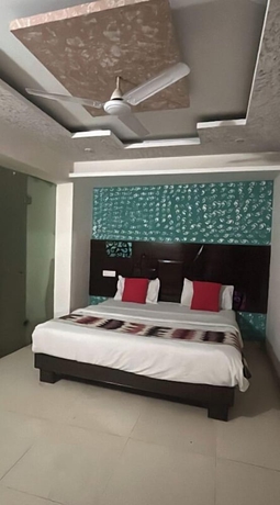Imagen de la habitación del Hotel Modern Palace. Foto 9