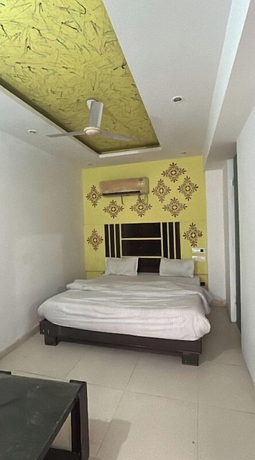Imagen de la habitación del Hotel Modern Palace. Foto 10
