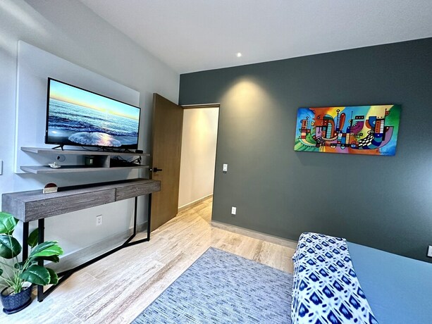 Imagen general del Hotel Modern Pool View New Condo Gym Jacuzzi. Foto 9
