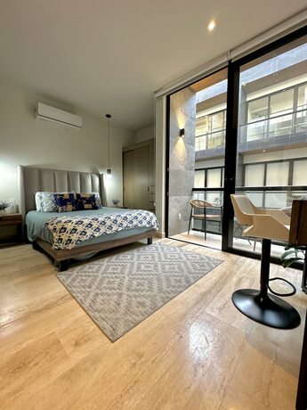 Imagen general del Hotel Modern Pool View New Condo Gym Jacuzzi. Foto 15