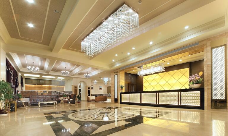 Imagen general del Hotel Modern Puli. Foto 11