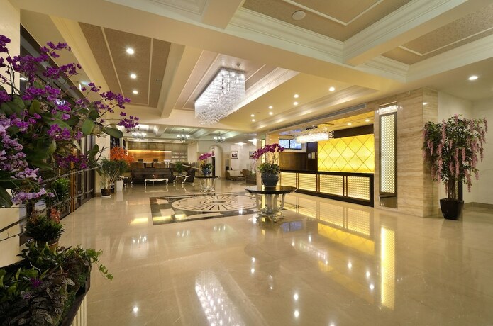 Imagen general del Hotel Modern Puli. Foto 12