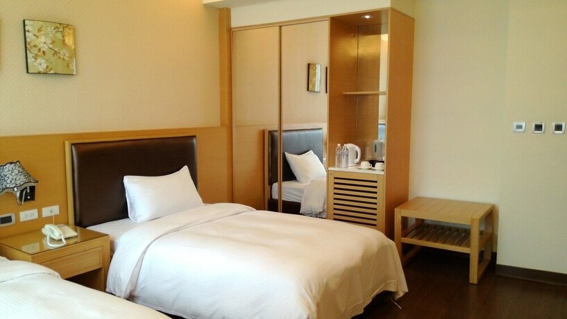 Imagen de la habitación del Hotel Modern Puli. Foto 15