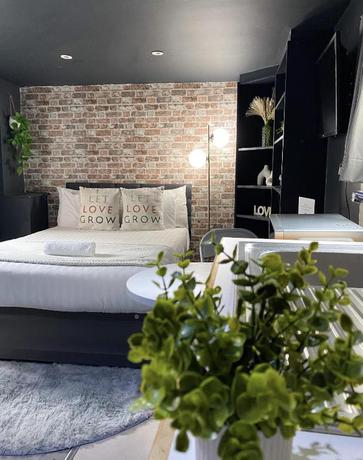 Imagen de la habitación del Hotel Modern Studios Close To Hyde Park. Foto 8