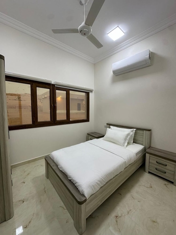 Imagen de la habitación del Hotel Modern desert gate resort. Foto 8