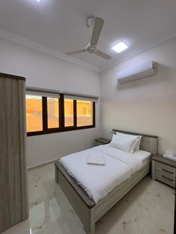 Imagen de la habitación del Hotel Modern desert gate resort. Foto 16