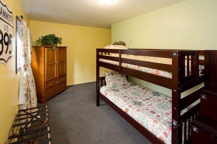 Imagen de la habitación del Hotel Moderne Hostel. Foto 14