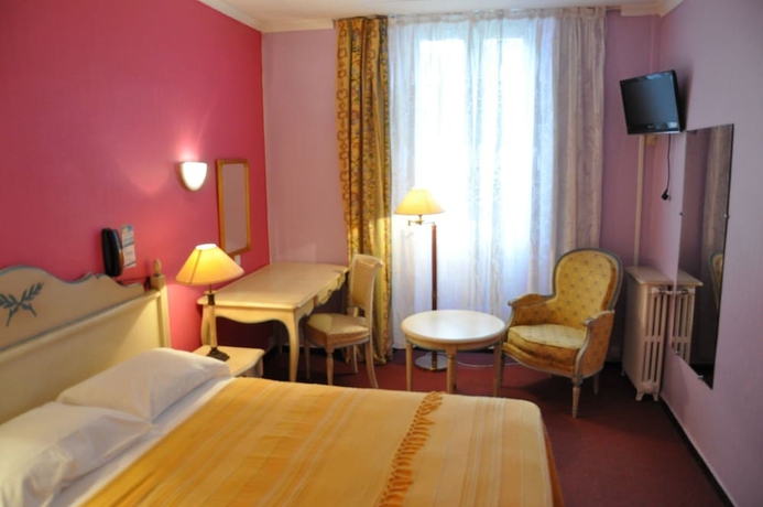 Imagen de la habitación del Hotel Moderne, Marsella. Foto 4