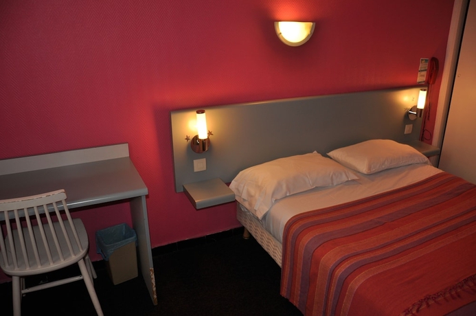 Imagen de la habitación del Hotel Moderne, Marsella. Foto 6