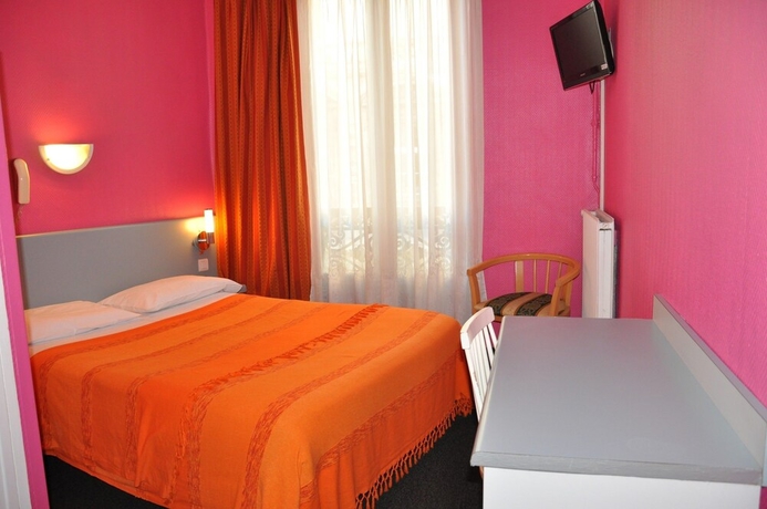 Imagen de la habitación del Hotel Moderne, Marsella. Foto 7