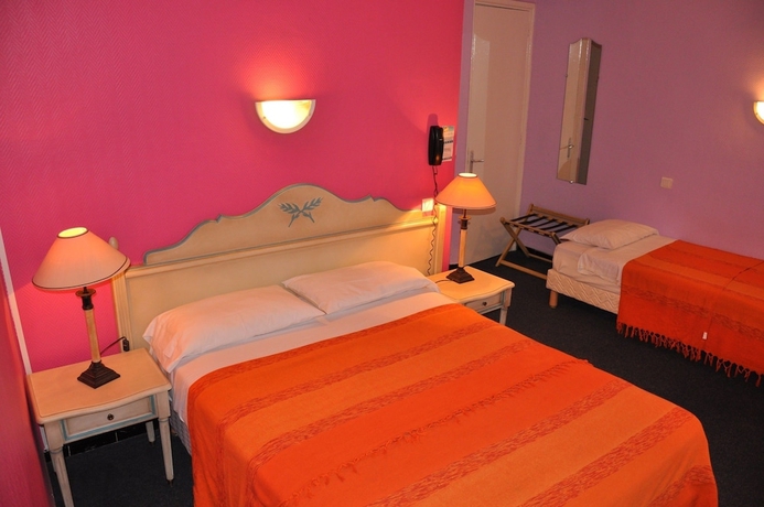Imagen de la habitación del Hotel Moderne, Marsella. Foto 9